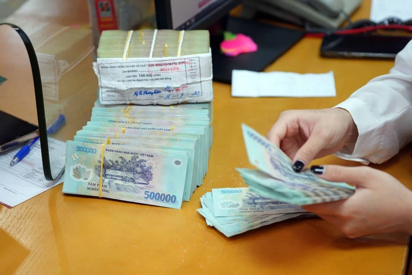 Lãi suất tiết kiệm sẽ còn tăng trong những tháng cuối năm. Ảnh: T.L Lãi suất tiết kiệm sẽ còn tăng trong những tháng cuối năm