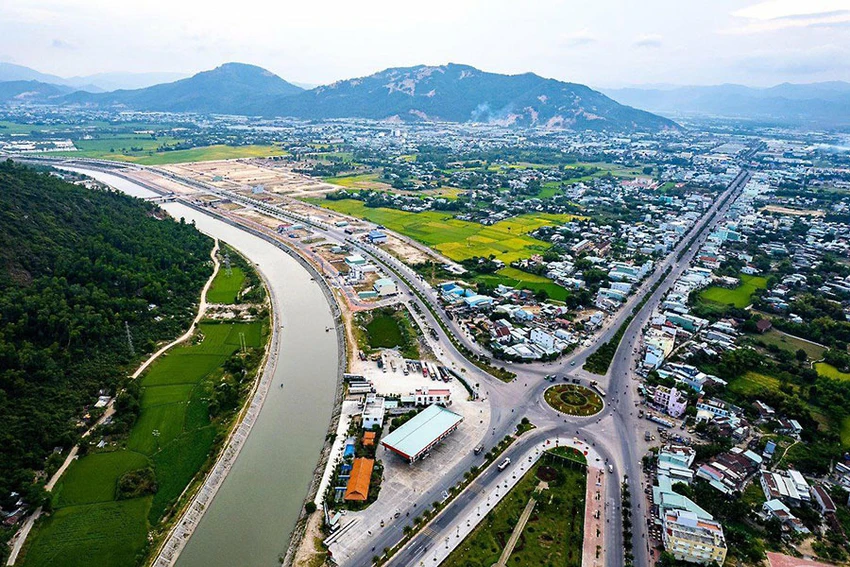 Năm 2024, Trung tâm Phát triển quỹ đất tỉnh Bình Định sẽ tổ chức đấu giá đất tại khu đô thị mới Long Vân, TP Quy Nhơn. Ảnh: DŨNG NHÂN Đấu giá đất tại Bình Định