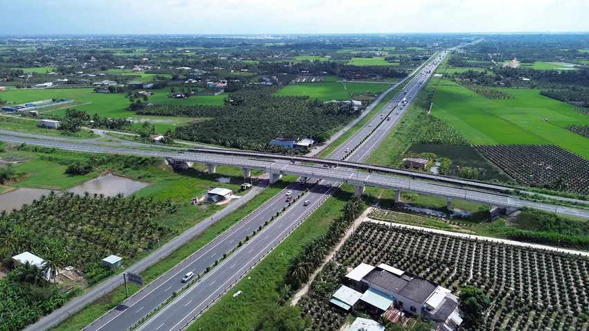 P8-Bai2_vietlong_caucan_h1-thylan.jpg