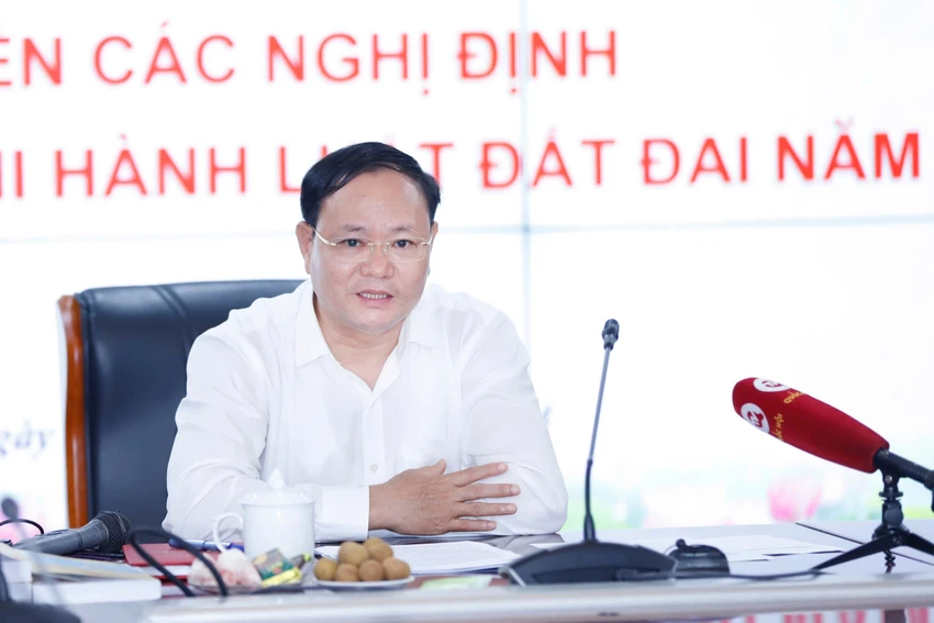 Thứ trưởng Bộ TN&MT Lê Minh Ngân. (Ảnh: Trọng Phú) bang-gia-dat-le-minh-ngan.jpeg