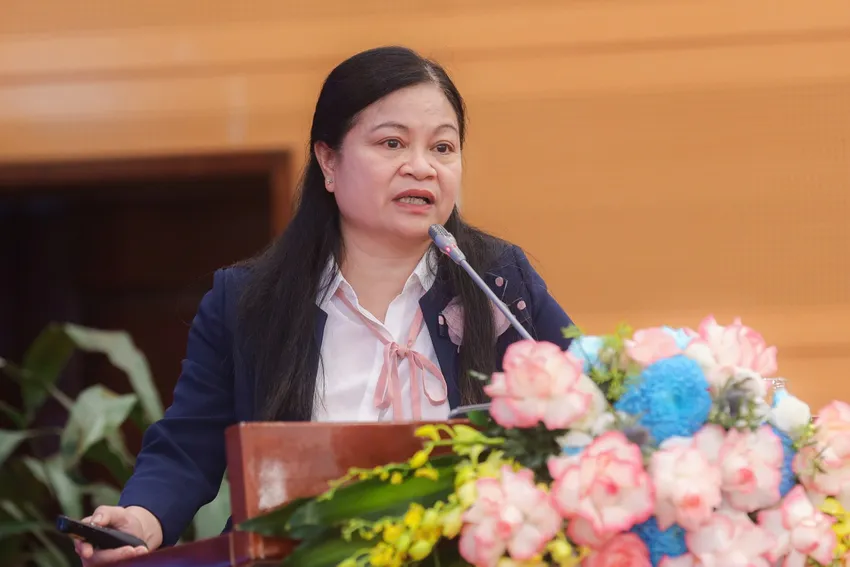 Bà Phạm Thị Thịnh, Trưởng phòng Đăng ký đất đai, Cục Đăng ký và Dữ liệu thông tin đất đai (Bộ TN&MT) luat-dat-dai-thinh.jpg