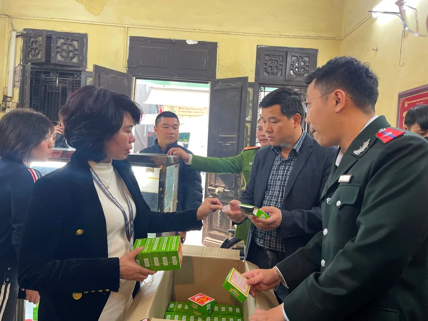 banh-com-gia-truyen-nguyen-ninh2.jpg