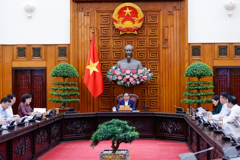 Thủ tướng Phạm Minh Chính làm việc với lãnh đạo Ngân hàng Nhà nước và lãnh đạo một số bộ, ngành về điều hành chính sách tiền tệ. Ảnh: NHẬT BẮC Thu-tuong-Pham-Minh-Chinh-lam-viec-voi-lanh-dao-NHNN5-8.jpg