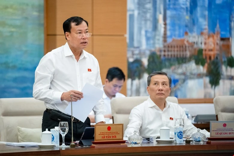 Chủ nhiệm Ủy ban Quốc phòng- An ninh Lê Tấn Tới. Ảnh: PHẠM THẮNG Chu-nhiem-UBQPAN-Le-Tan-Toi10-10.jpg