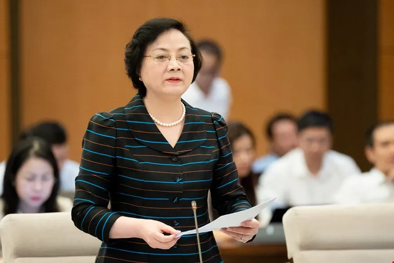 Bộ trưởng Nội vụ Phạm Thị Thanh Trà. Ảnh: MINH NGHĨA Bộ trưởng Nội vụ Phạm Thị Thanh Trà phát biểu về việc sắp xếp đơn vị hành chính