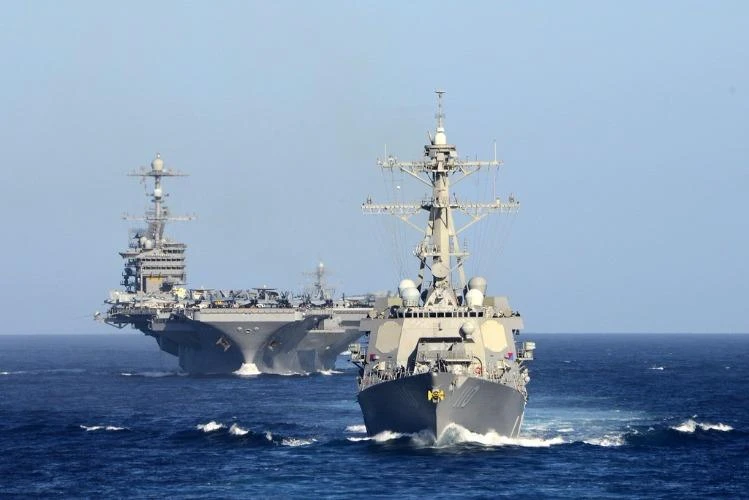 tàu sân bay Mỹ trên Biển Đông