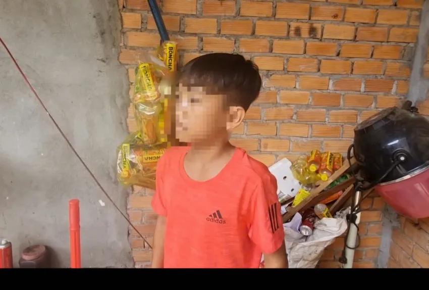Cháu TCK kể lại việc cứu bạn. Ảnh: T.T sát hại bốn người 200.jpg