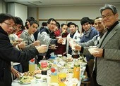 Tết nay tôi chưa chồng, không ô tô... nên xin đừng hỏi! ảnh 1 Không đâu bằng Tết quê mình