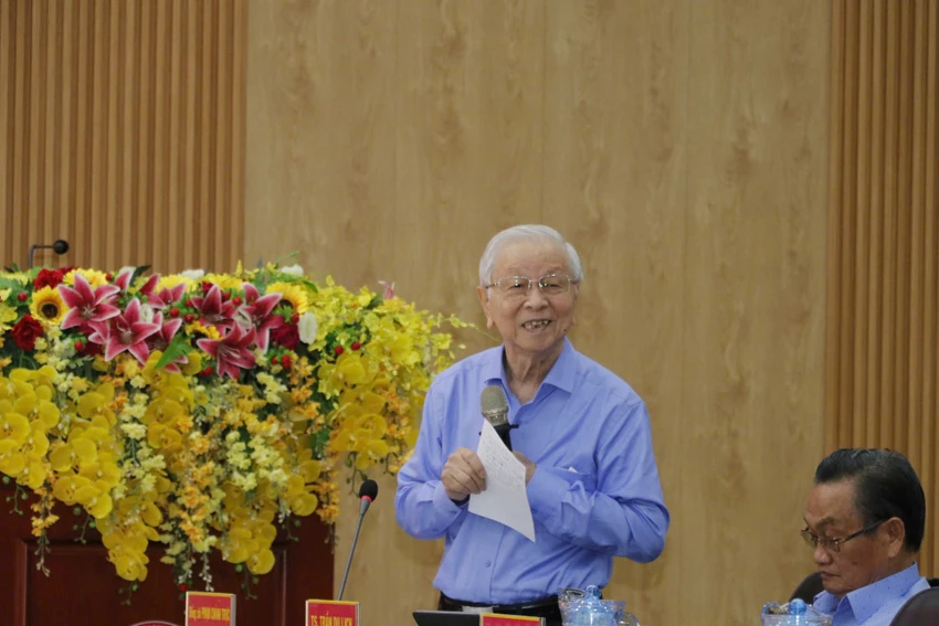 Ông Phạm Chánh Trực, nguyên Phó Bí thư Thành ủy, nguyên Chủ tịch HĐND TP.HCM, nêu ý kiến. Ảnh: THANH THÙY Bước vào kỷ nguyên vươn mình, kinh tế TP.HCM 5 năm tới phải cao hơn trung bình cả nước 1,2-1,5%-?-ky-nguyen-vuon-minh-tphcm2.jpg