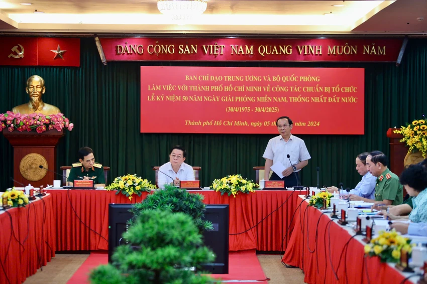 TP.HCM chủ trì, phối hợp thực hiện 8 hoạt động trong chuỗi sự kiện này. Ảnh: NGUYỆT NGHI 50-nam-giai-phong-mien-nam-thong-nha-dat-nuoc (8).jpg
