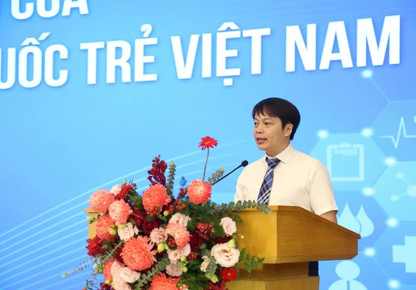 Phó Chủ tịch thường trực kiêm Tổng thư ký Hội Thầy thuốc trẻ Việt Nam Nguyễn Hữu Tú phát biểu tại sự kiện. bệnh tim mạch