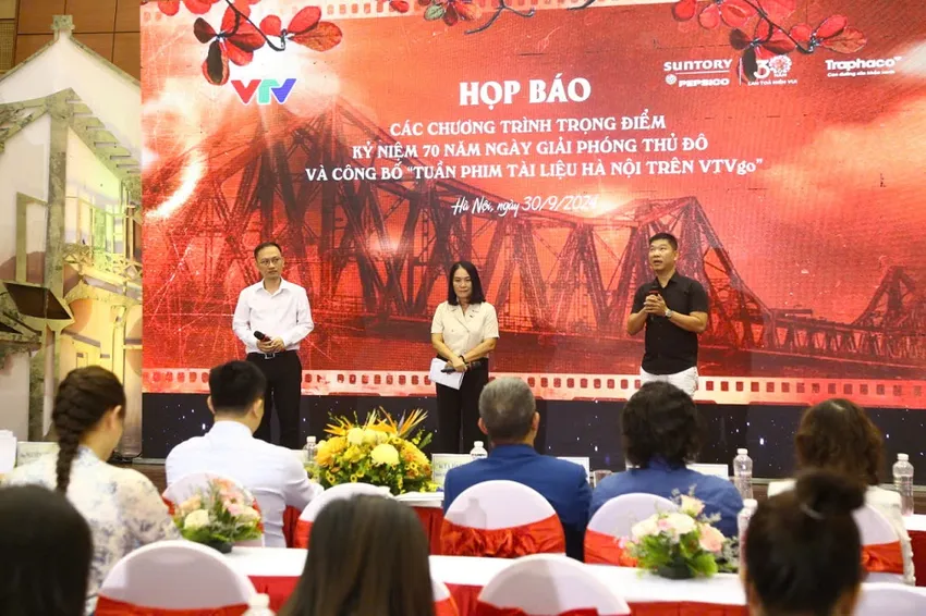 Đại diện nhóm sản xuất chia sẻ về chương trình trọng điểm nhân Ngày Giải phóng Thủ đô. Ngày Giải phóng Thủ đô