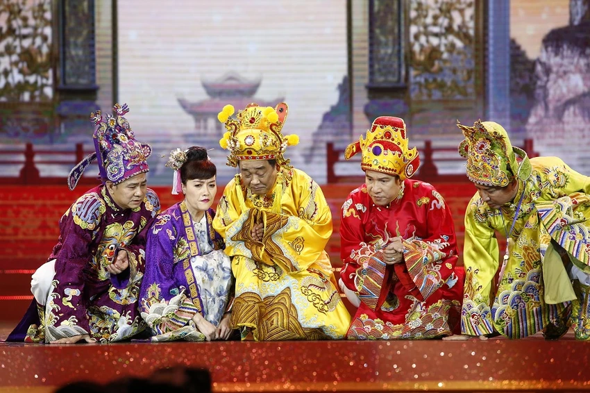 Táo quân 2025 là sự trở lại của hàng loạt gương mặt nghệ sĩ trong suốt hơn 20 năm qua. tao-quan-2025-tu-long-quang-thang-tro-lai-cac-tao-lo-sap-nhap-tinh-gon.JPG