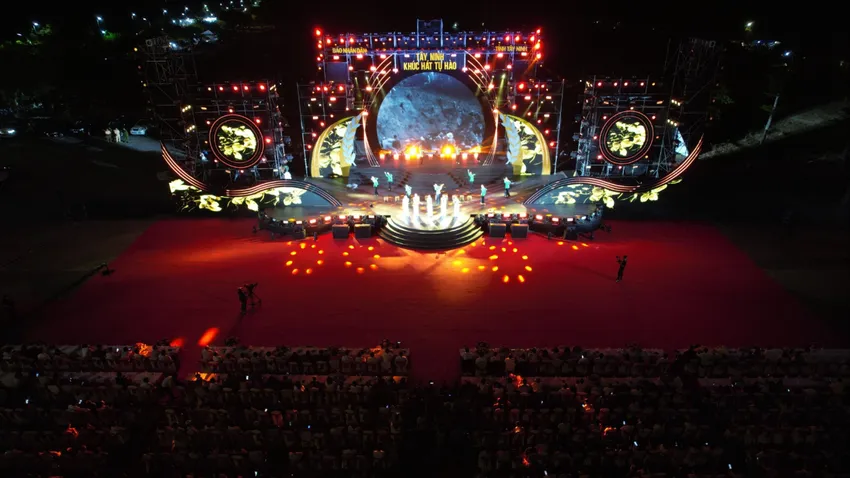 Nhiều ca sĩ, nghệ sĩ nổi tiếng góp mặt trong đêm diễn "Tây Ninh - Khúc hát tự hào" tay-ninh-2.jpg