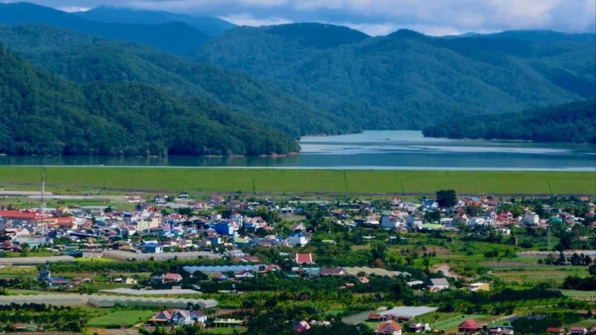 Từ 10.000m² đất nông nghiệp trở lên được xây dựng công trình 75m². Ảnh: VÕ TÙNG Lâm Đồng: Không cần chuyển đổi mục đích khi xây dựng trên đất nông nghiệp