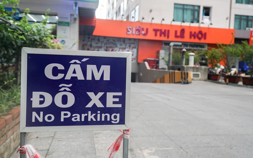 Mật độ xây dựng và mật độ dân cư nơi này quá lớn nên một thường xuyên xảy ra tình trạng quá tải, thậm chí ùn tắc giao thông vào những dịp cao điểm du lịch. 9.jpg
