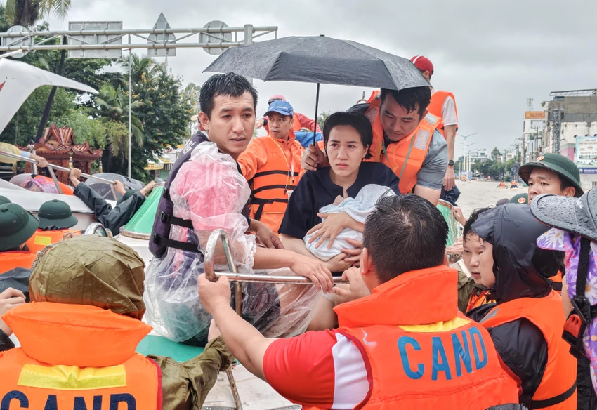 11月21日の洪水最新情報：洪水により54人が死亡・行方不明、被害額は3