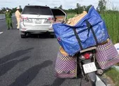 Chém chủ tiệm cầm đồ vì cho rằng bị ăn lời ‘cắt cổ’ ảnh 2 Thủ đoạn mới buôn lậu thuốc lá trên Lộ Tẻ - Rạch Sỏi