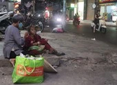 Người bán vé số dạo và lệnh tạm dừng phát hành vé số ảnh 3 Người bán vé số tại Bà Rịa- Vũng Tàu tạm nghỉ 15 ngày từ 9-7