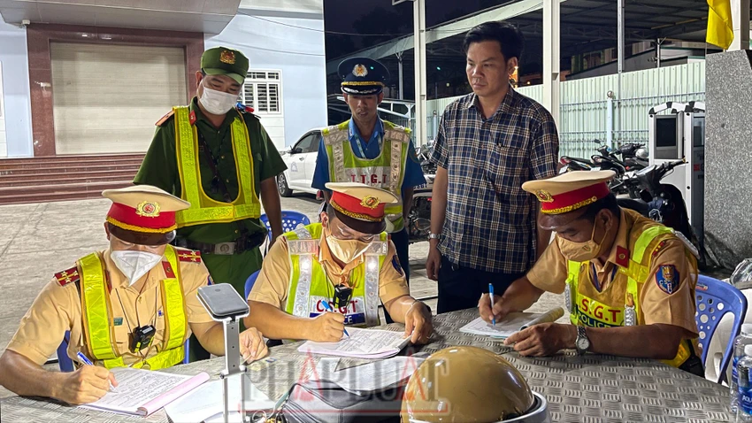 Ban ATGT TP Cần Thơ đề nghị Công an TP tập trung tuần tra, kiểm soát, xử lý nghiêm các hành vi vi phạm trật tự ATGT. Ảnh: CHÂU ANH TP Cần Thơ: tăng cường tuần tra, xử lý vi phạm giao thông dịp lễ