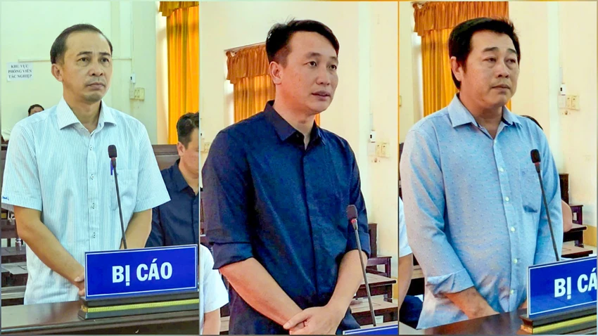 Từ trái qua: Các bị cáo Hà Việt Hùng, Võ Duy Phong và Phù Chí Hòa tại tòa. Ảnh: VĂN VŨ Cựu Phó Chủ tịch UBND xã Cửa Cạn, TP Phú Quốc