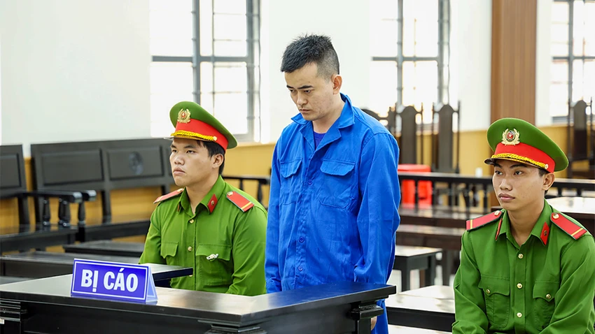 Bị cáo Trần Tuấn Vũ bị TAND tỉnh An Giang tuyên phạt 14 năm tù về tội giết người. Ảnh: TT tand-an-giang-giet-nguoi.jpg