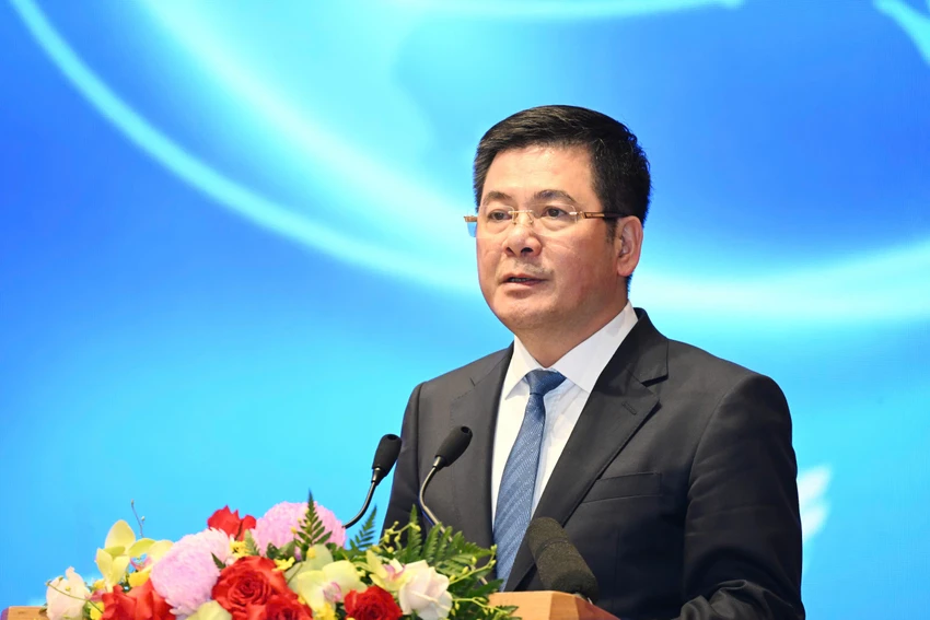 Bộ trưởng Bộ Công Thương Nguyễn Hồng Diên phát biểu tại sự kiện. Ảnh: BCT Hội nhập không chỉ có thảm đỏ và hoa hồng.jpg