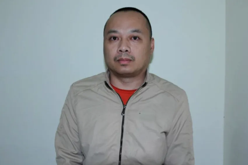 Nguyễn Kỳ Linh bị bắt giữ. canh-sat-tam-giu-hinh-su-4003.jpg