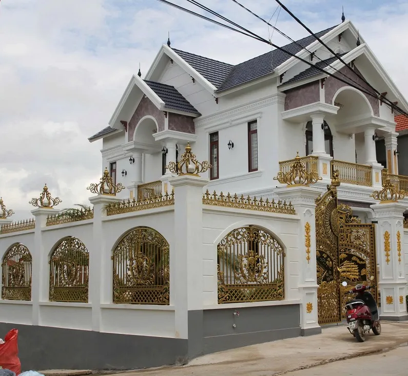 Một trong những đối tượng cầm đầu băng nhóm lừa đảo tại tỉnh Bắc Ninh mang tiền về quê xây biệt thự. Ảnh Công an tỉnh Nghệ An cung cấp.