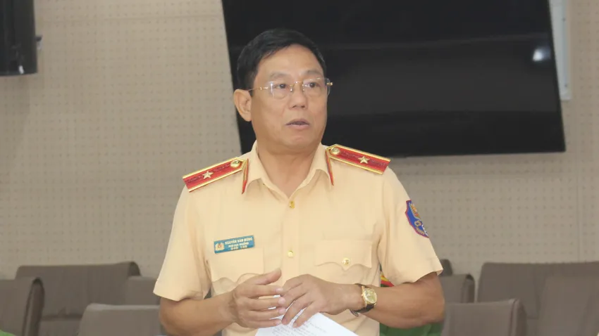 Thiếu tướng Nguyễn Văn Mừng, Phó Cục trưởng Cục CSGT thông tin tại buổi họp báo. Ảnh: ĐL Cục CSGT sẽ rà soát xe không chính chủ trên cả nước