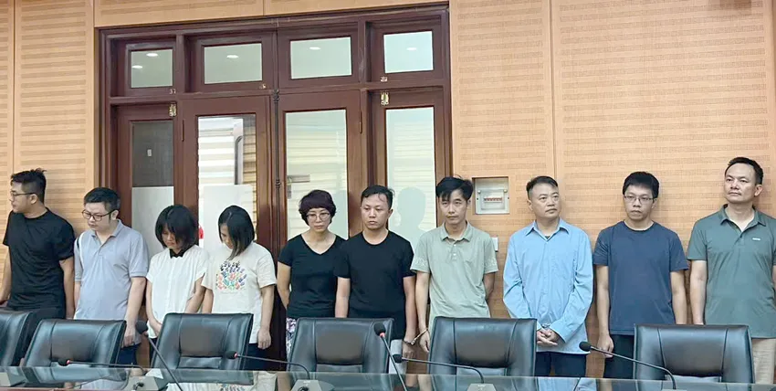 Bị can Nguyễn Hòa Bình và các bị can trong vụ án. bi-can-Nguyen-hoa-binh.jpg