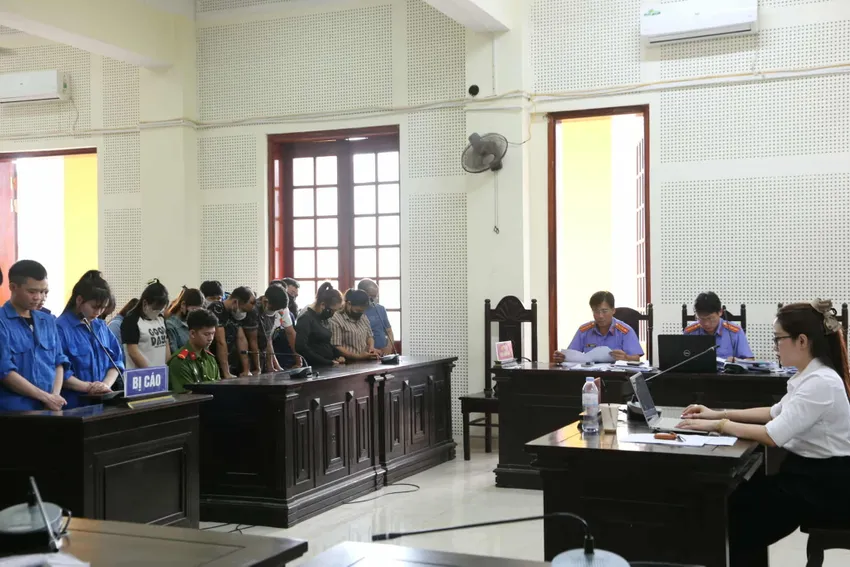 Những kẻ từng ngồi ở Campuchia gọi video về lừa đảo, hôm nay ra tù đền tội. gia-danh-cong-an.jpg