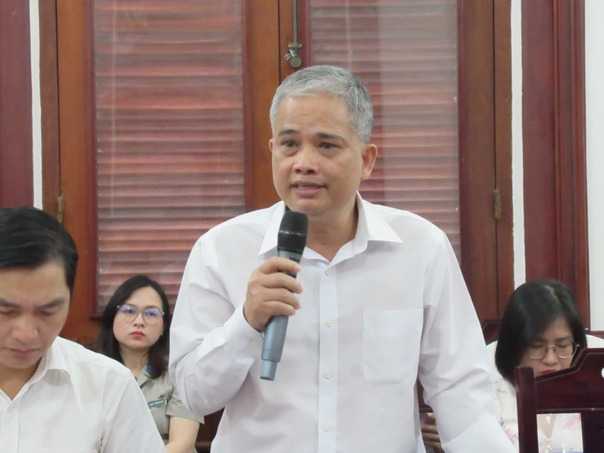 Ông Bùi Đức Xuân (Phó chánh án TAND Cấp cao tại TP.HCM) phát biểu tại tọa đàm. Ảnh: YC Hình 3 ông Bùi Đức Xuân.JPG