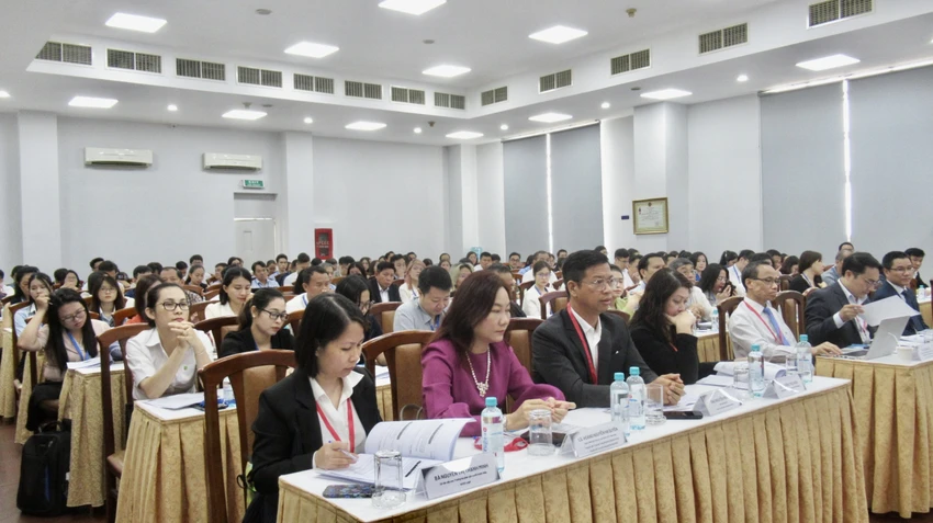 Quang cảnh hội thảo. Ảnh: YC bat-dong-san-quang-canh.jpg