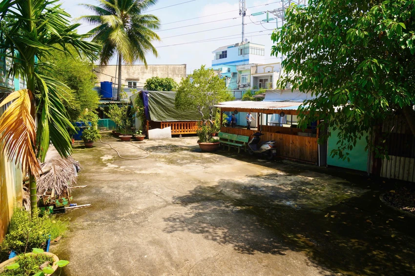 Thửa đất tranh chấp. Ảnh: TRẦN LINH cap-so-hong-toan-canh.jpg