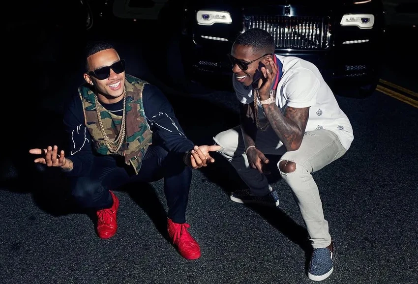 Chân sút người Hà Lan Memphis Depay thân thiết với đồng đội cũ trên tuyển Hà Lan Quincy Promes. Ảnh: GETTY. sao-ha-lan-memphis-depay-bi-phan-ung-vi-than-voi-cau-thu-pham-toi (2).jpg