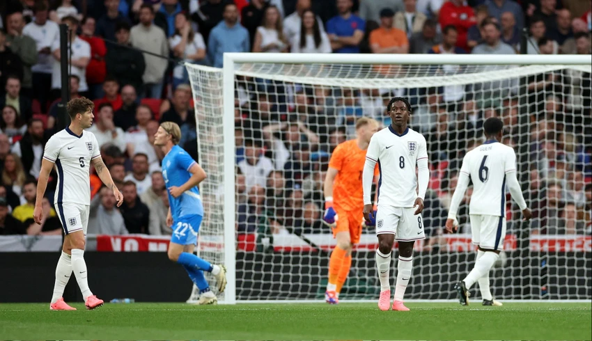 Tuyển Anh bị la ó với lối chơi thiếu lửa. Ảnh: GETTY. tuyen-anh-bi-la-o-trong-tran-thua-soc-tai-wembley (1).jpg