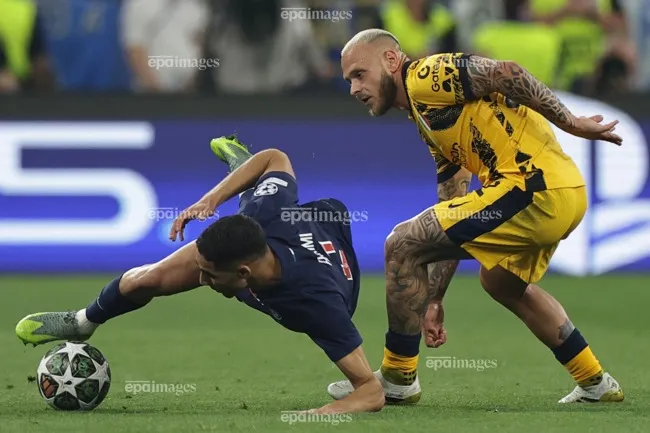 Le vainqueur de la Ligue des champions avec le PSG est soupçonné d'avoir trébuché dans la vie après avoir été accusé d'agression sexuelle sur une femme. Photo : EPA. agression sexuelle