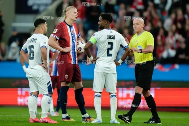 Ngôi sao người Na Uy ghi bàn "như máy". Ảnh: EPA. tiền đạo Haaland