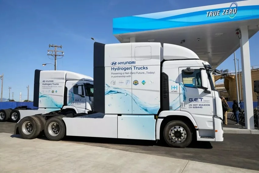 Hyundai đẩy mạnh mở rộng đội xe tải sử dụng pin nhiên liệu hydro tại 8 quốc gia như Úc, Ả Rập Saudi và đặc biệt thương hiệu sẽ nhân rộng trên khắp California ở Mỹ. Ảnh: Hyundai. Hyundai mở rộng đội xe tải sử dụng pin nhiên liệu hydro.jpg