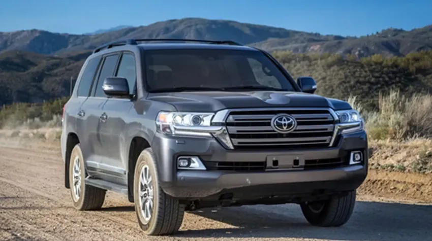 Toyota Land Cruiser 2020 (Dòng 200 Series). Ảnh: Toyota. Toyota Land Cruiser: Năm sản xuất nào 'bền bỉ vô địch'?.jpg