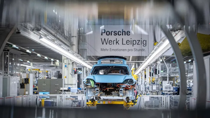 Macan – “Ngôi sao doanh số” của Porsche cán mốc triệu xe, vượt cả 911 huyền thoại