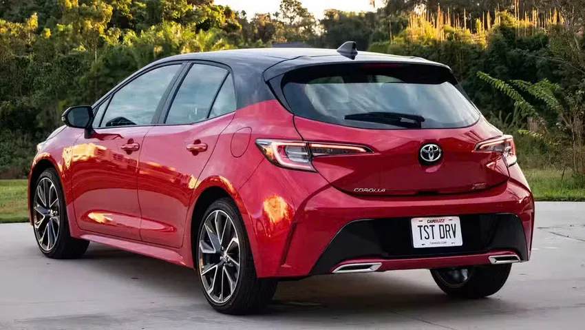 Đây là chiếc xe nhỏ gọn và thú vị của Toyota, dành cho người mua muốn sự tiện dụng tối đa trong kích thước nhỏ mà không phải đánh đổi phong cách. Ảnh: Topspeed. 5 mẫu xe nhỏ gọn phù hợp với đô thị năm 2026.jpg