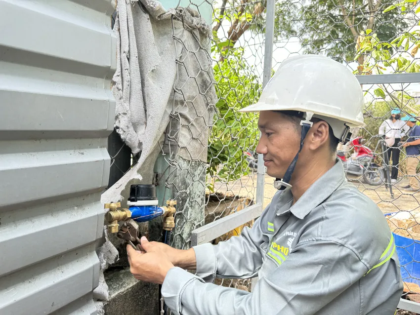 mang nước sạch tới huyện Cần Giờ