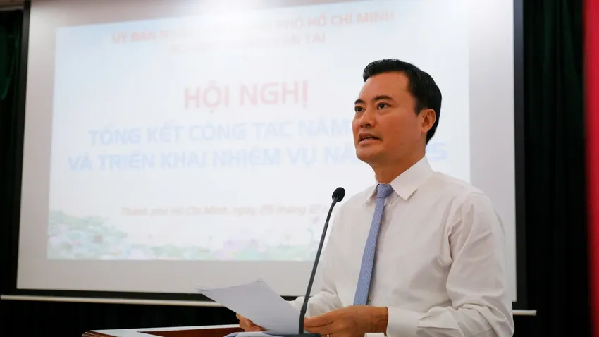 Phó Chủ tịch UBND TP yêu cầu Sở GTVT TP phải xác định năm 2025 phải thực sự đột phá, mới hoàn toàn. Ảnh: ĐT Phó Chủ tịch UBND TP yêu cầu Sở GTVT TP phải xác định năm 2025 phải thực sự đột phá, mới hoàn toàn. Ảnh: ĐT