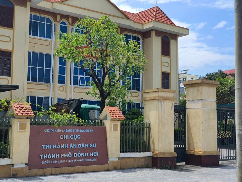Trụ sở Chi cục Thi hành án dân sự TP Đồng Hới. Ảnh: BT Chi cục trưởng Thi hành án dân sự Đồng Hới bị cách hết chức vụ trong Đảng