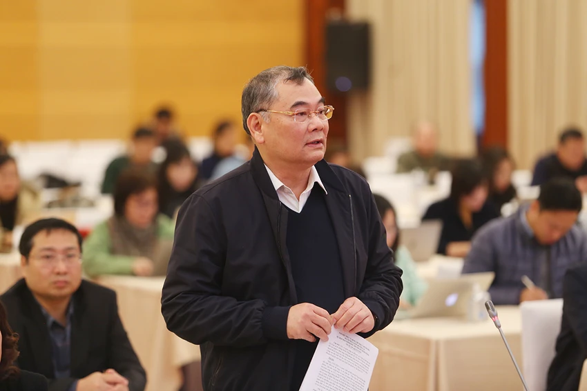 Trung tướng Tô Ân Xô nói về hành vi, thủ đoạn thị trường chứng khoán của Trịnh Văn Quyết trong vụ án của Tập đoàn FLC. Ảnh: X.Đ chứng khoán