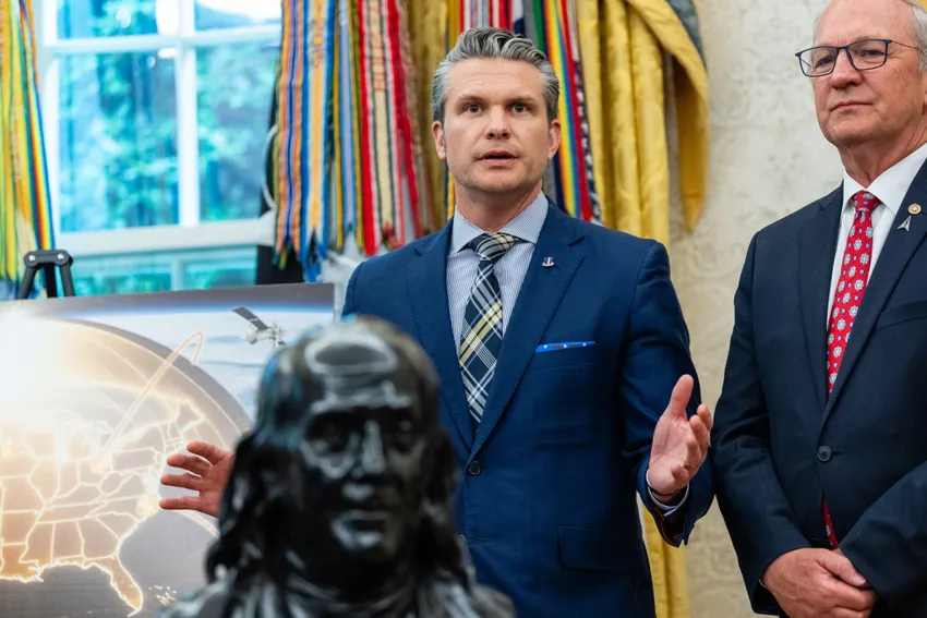Bộ trưởng Quốc phòng Mỹ Pete Hegseth. Ảnh: Eric Lee/THE NEW YORK TIMES viện trợ quân sự