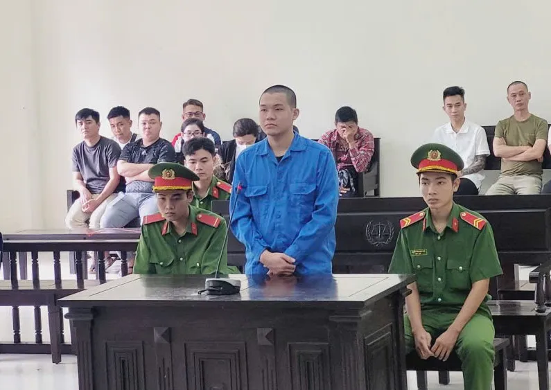 Bị cáo Hoàng Duy Quang tại phiên tòa xét xử. Ảnh: CTV nam thanh niên 1.jpg