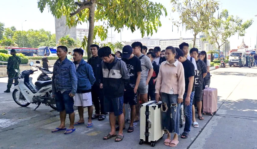 77 công dân trở về từ Campuchia, nhiều người từng làm việc tại casino, app lừa đảo 77 công dân (1).jpeg